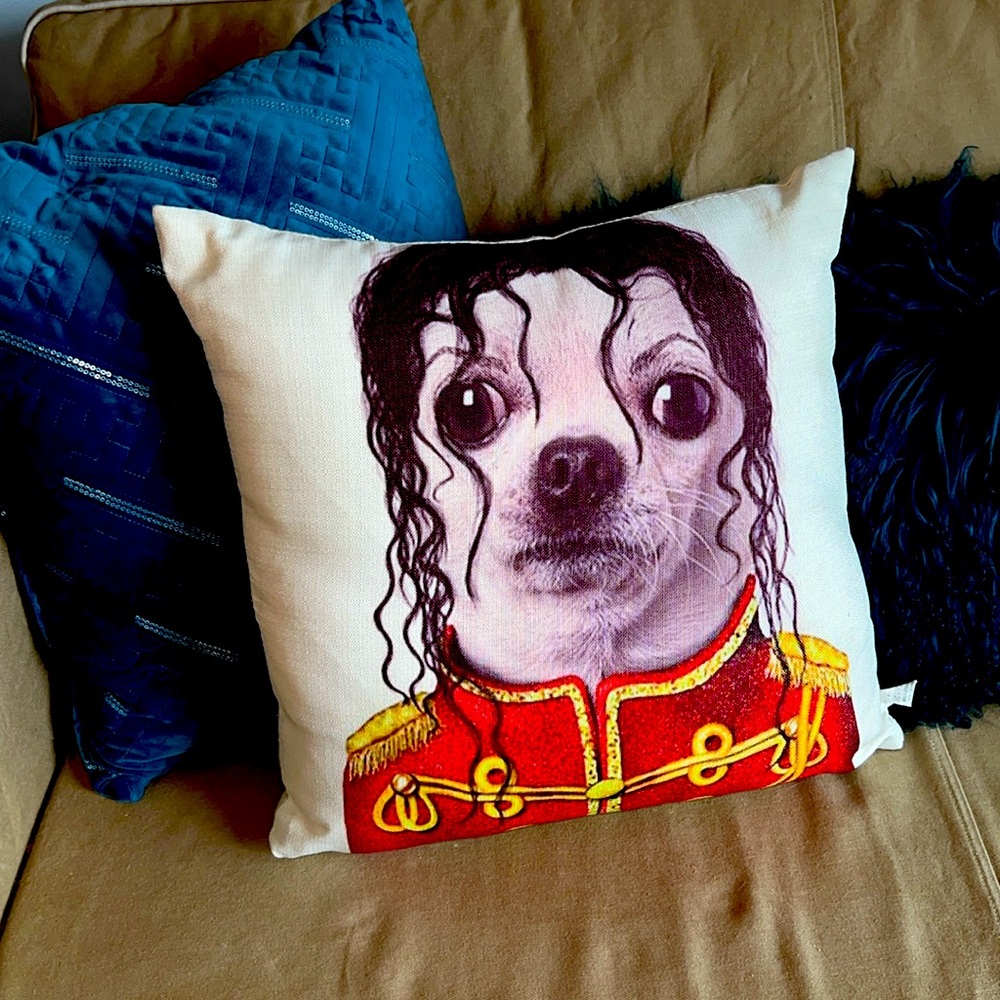 Chihuahua Michael Jackson pillow